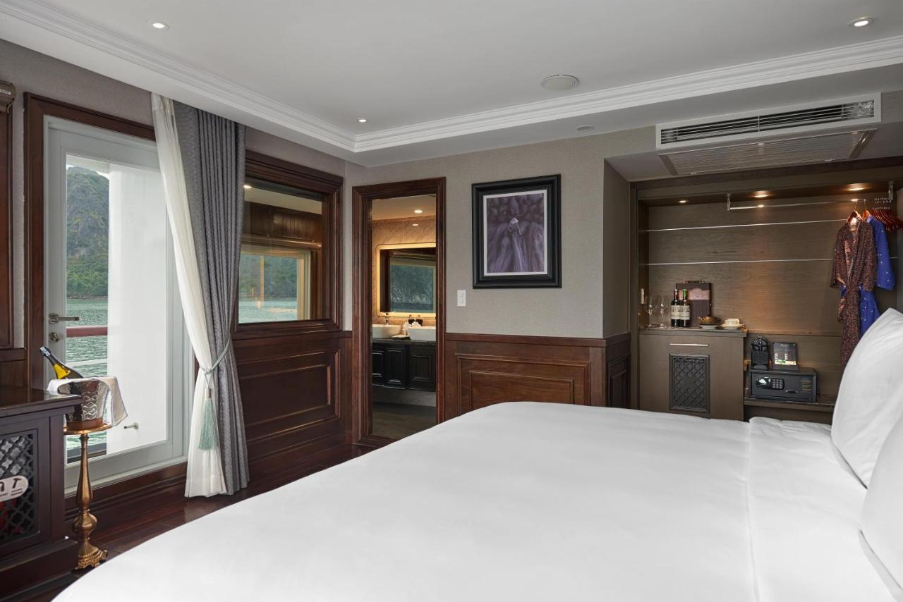 พาราไดซ์ แกรนด์ ครูซ - อ่าวลานฮา Hotel ฮาลอง ภายนอก รูปภาพ