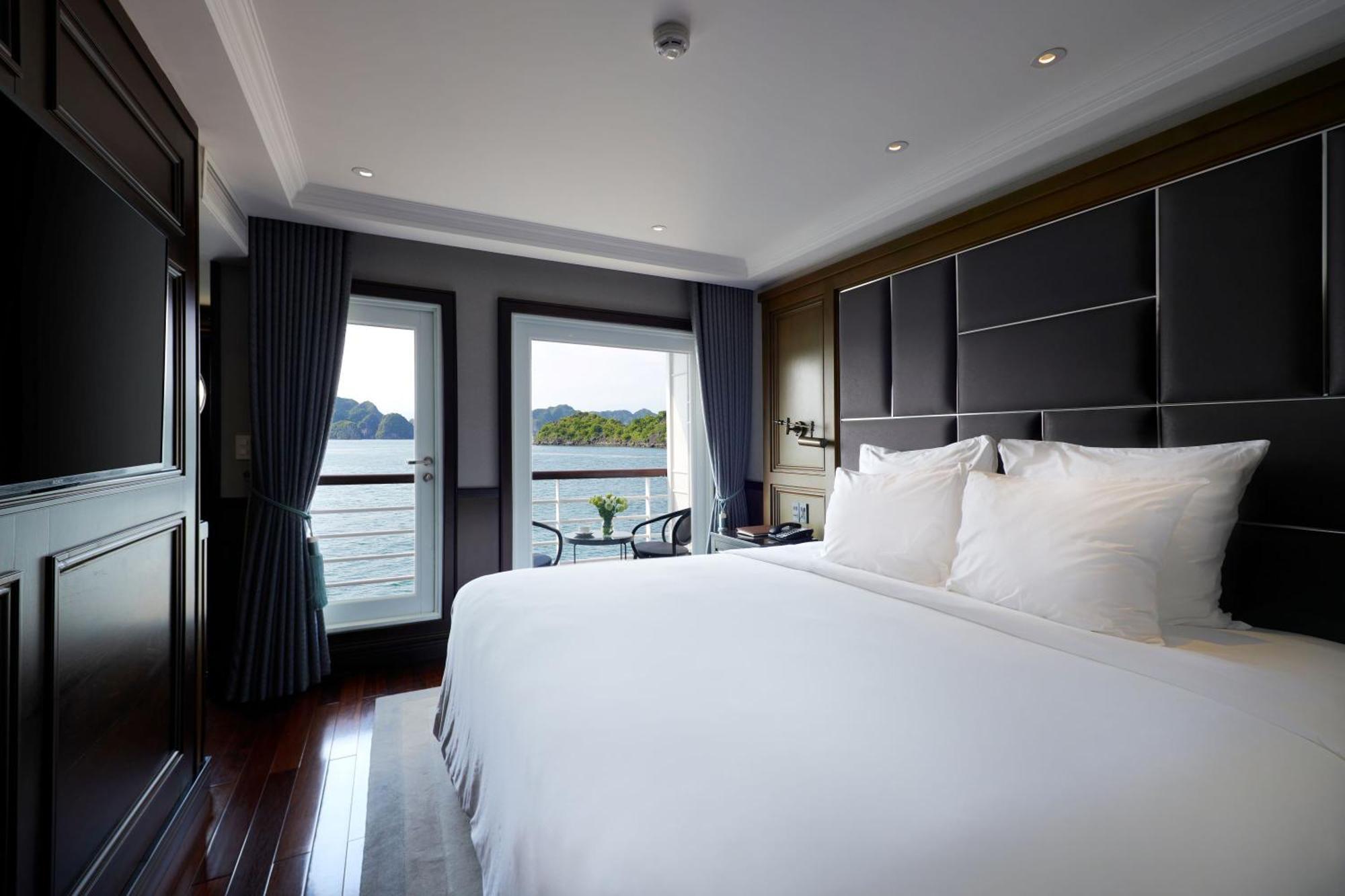 พาราไดซ์ แกรนด์ ครูซ - อ่าวลานฮา Hotel ฮาลอง ภายนอก รูปภาพ